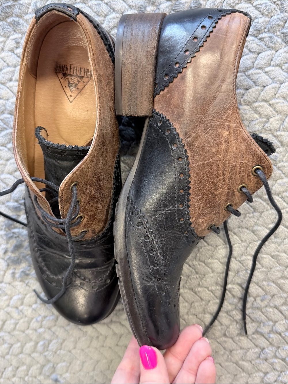John Fluevog Two-Tone Leather Brogue Oxfords Size 7